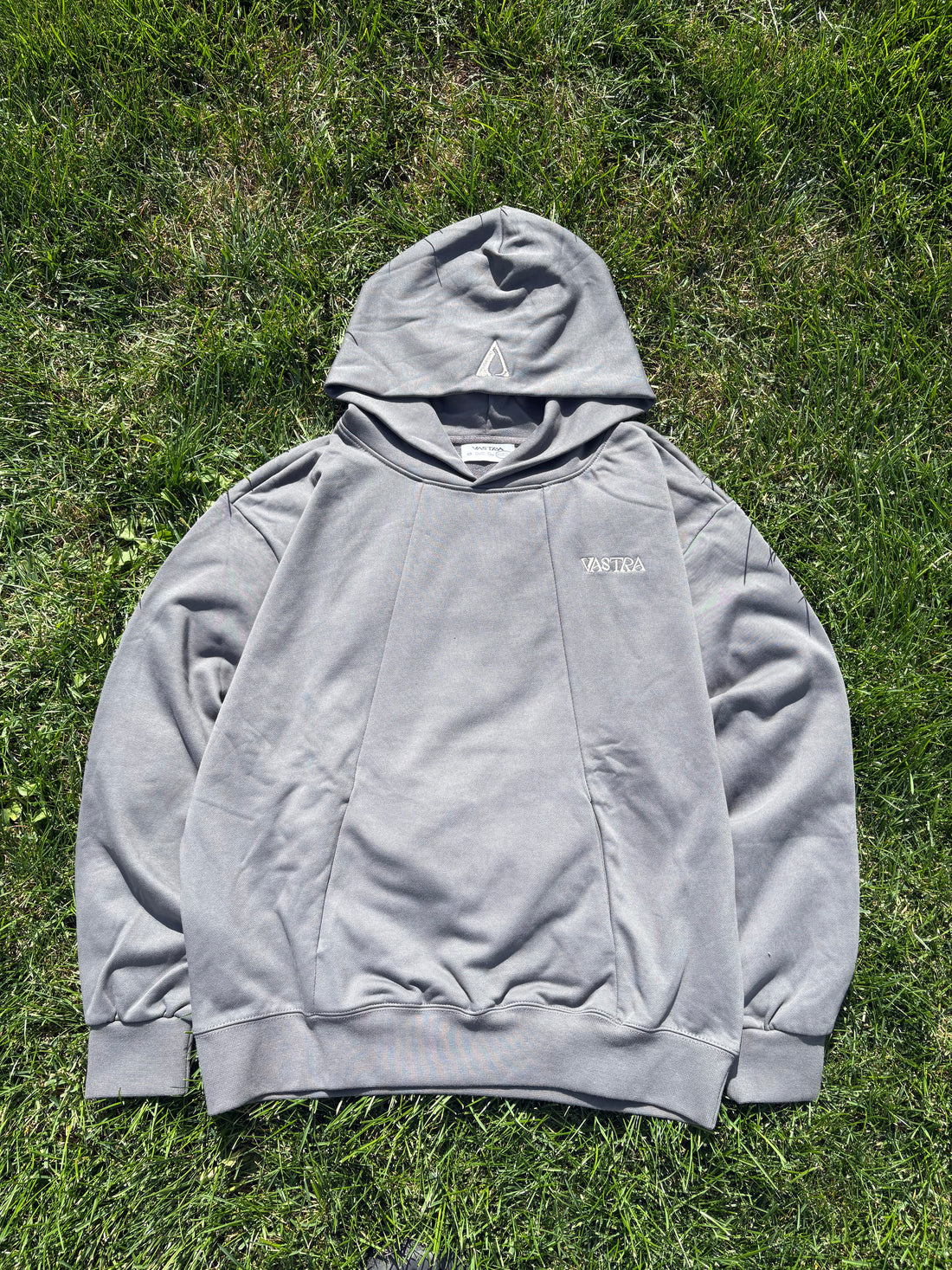 HOODIE - Grey